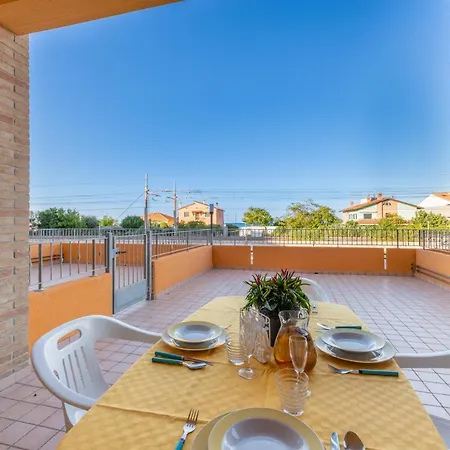 Apartment With Terrace & Parking Near The Sea Marotta Esterno foto