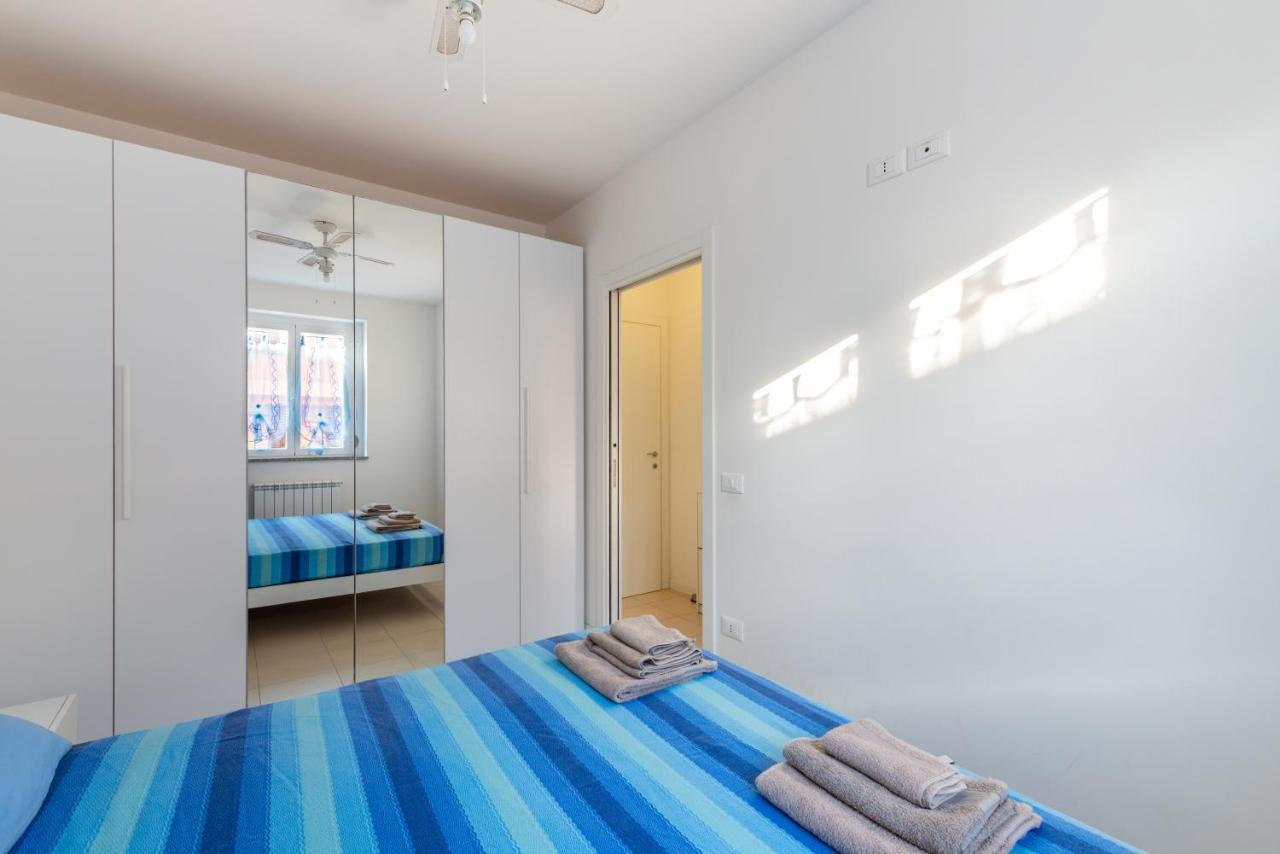 With Terrace & Parking Near The Sea *